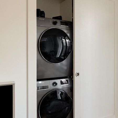 Welcome To Kinn Apartment - Lovely One Bedroom Vancouver Dış mekan fotoğraf